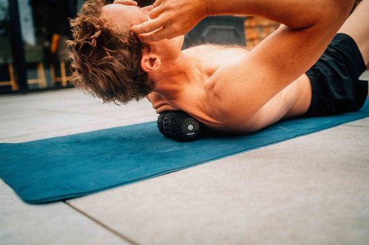 Foam Rolling for Self-Myofascial Release: Unlocking Natural Pain Relief